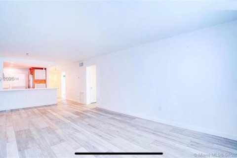 Copropriété à louer à Key Biscayne, Floride: 2 chambres, 103.03 m2 № 2431287 - photo 5