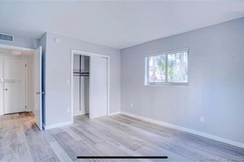 Copropriété à louer à Key Biscayne, Floride: 2 chambres, 103.03 m2 № 2431287 - photo 17