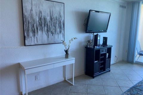 Copropriété à vendre à Hollywood, Floride: 1 chambre, 77.57 m2 № 1974947 - photo 12