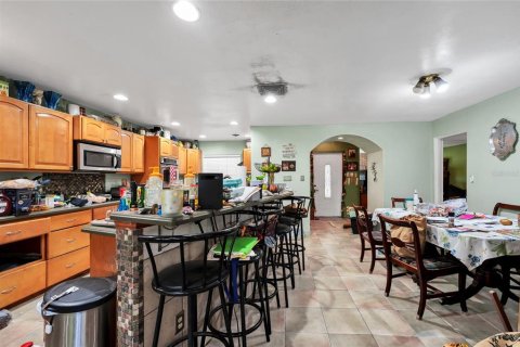 Casa en venta en Orlando, Florida, 3 dormitorios, 254.46 m2 № 2323276 - foto 3