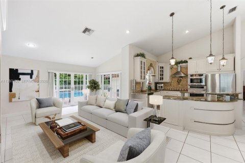 House in Plantation, Florida 4 bedrooms, 272.76 sq.m. № 2071788 - photo 11