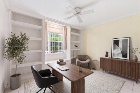 House in Plantation, Florida 4 bedrooms, 272.76 sq.m. № 2071788 - photo 30