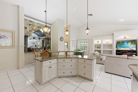 House in Plantation, Florida 4 bedrooms, 272.76 sq.m. № 2071788 - photo 20