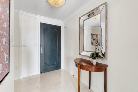 Condo in Miami, Florida, 1 bedroom  № 2068812 - photo 6