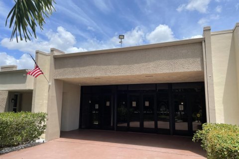 Copropriété à vendre à Palm Springs, Floride: 1 chambre, 73.39 m2 № 2077479 - photo 10
