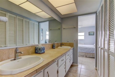 Copropriété à vendre à Saint Pete Beach, Floride: 2 chambres, 104.05 m2 № 1512815 - photo 20