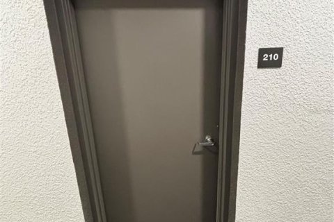 Condo in Orlando, Florida, 1 bedroom  № 2234661 - photo 12