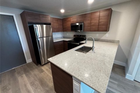 Condo in Orlando, Florida, 1 bedroom  № 2234661 - photo 8