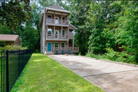 Casa en venta en Niceville, Florida, 4 dormitorios, 237.46 m2 № 561051 - foto 1
