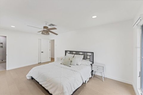 House in Bradenton, Florida 3 bedrooms, 196.95 sq.m. № 1852452 - photo 21