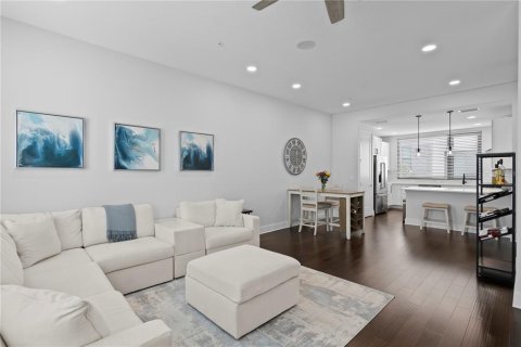 Touwnhouse à vendre à Tampa, Floride: 3 chambres, 172.33 m2 № 2236135 - photo 10
