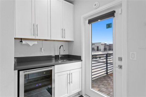 Touwnhouse à vendre à Tampa, Floride: 3 chambres, 172.33 m2 № 2236135 - photo 17