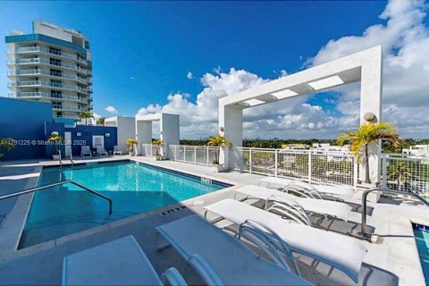 Condo in Miami Beach, Florida, 3 bedrooms  № 1731699 - photo 30