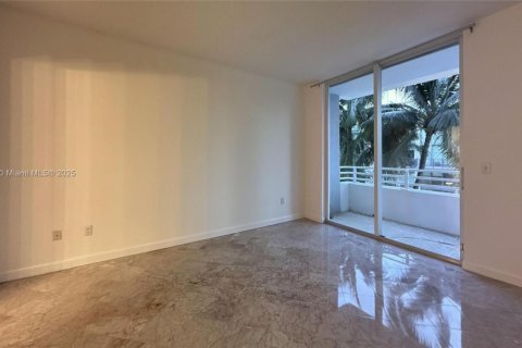 Condo in Miami Beach, Florida, 3 bedrooms  № 1731699 - photo 9
