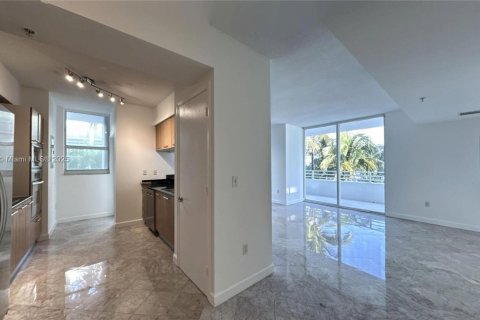 Condo in Miami Beach, Florida, 3 bedrooms  № 1731699 - photo 4
