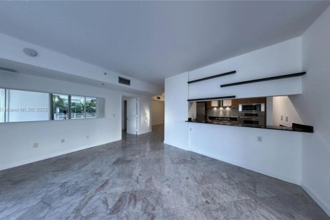 Condo in Miami Beach, Florida, 3 bedrooms  № 1731699 - photo 8