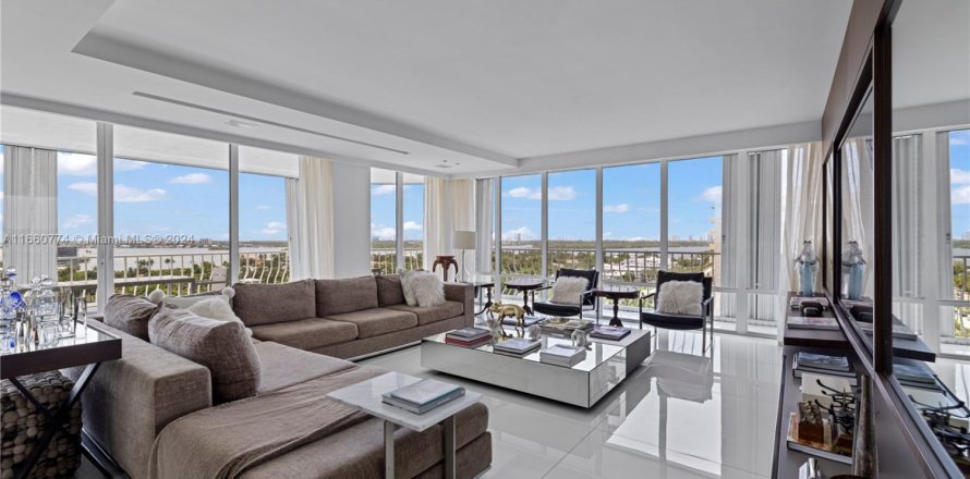 Condo in Bal Harbour, Florida, 5 bedrooms  № 1366963