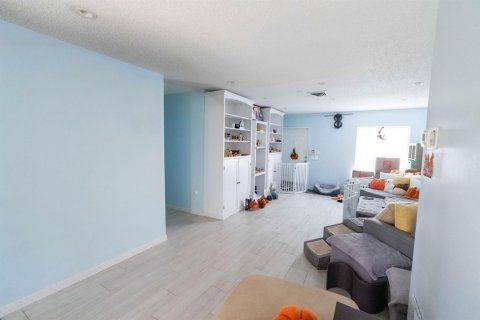 Villa ou maison à vendre à Sunrise, Floride: 3 chambres, 127.93 m2 № 2402053 - photo 7