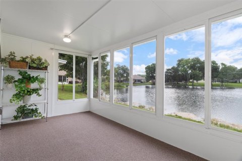 Condo in New Port Richey, Florida, 1 bedroom  № 2091650 - photo 28