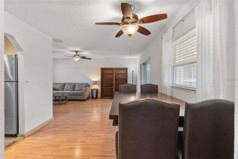 Condo in New Port Richey, Florida, 1 bedroom  № 2091650 - photo 19