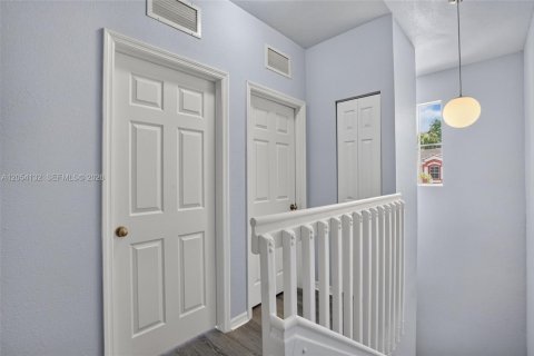 Townhouse in Homestead, Florida 3 bedrooms, 128.02 sq.m. № 2268586 - photo 22