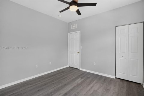 Townhouse in Homestead, Florida 3 bedrooms, 128.02 sq.m. № 2268586 - photo 25
