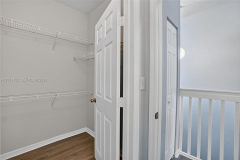Townhouse in Homestead, Florida 3 bedrooms, 128.02 sq.m. № 2268586 - photo 27