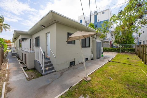 Commercial property in Miami Beach, Florida № 2086418 - photo 15
