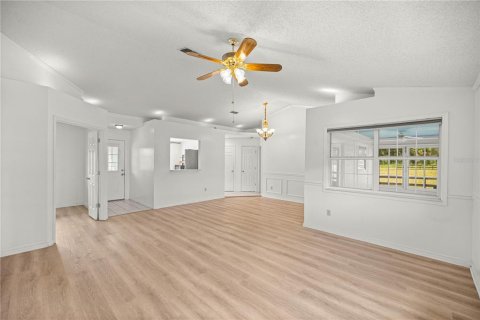 Casa en alquiler en Ocala, Florida, 3 dormitorios, 119.66 m2 № 1910170 - foto 7