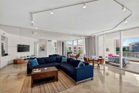 Condo in Key Biscayne, Florida, 2 bedrooms  № 1889082 - photo 5