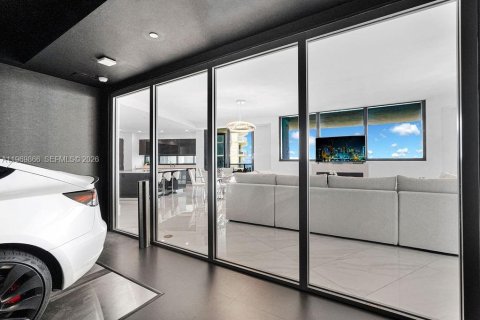 Condo in Sunny Isles Beach, Florida, 4 bedrooms  № 2030685 - photo 11