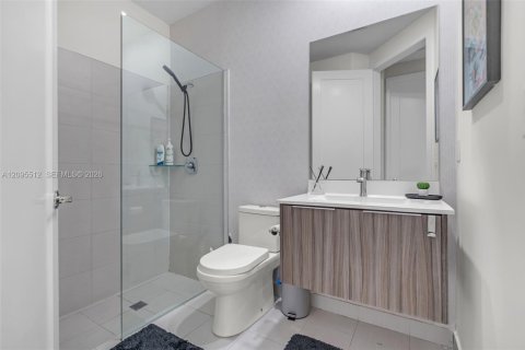 Touwnhouse à vendre à Doral, Floride: 4 chambres, 168.34 m2 № 2385244 - photo 10