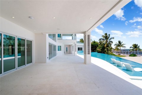 Casa en venta en Tavernier, Florida, 5 dormitorios, 761.8 m2 № 2171306 - foto 20