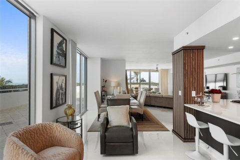 Купить кондоминиум в Холливуд, Флорида 3 комнаты, 257.99м2, № 2190691 - фото 19