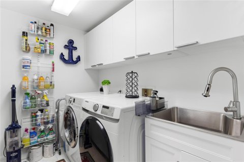 Купить кондоминиум в Холливуд, Флорида 3 комнаты, 257.99м2, № 2190691 - фото 29