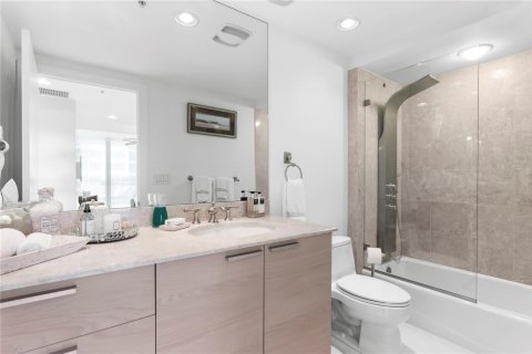 Купить кондоминиум в Холливуд, Флорида 3 комнаты, 257.99м2, № 2190691 - фото 25