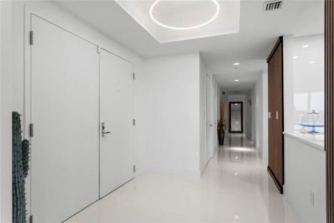 Купить кондоминиум в Холливуд, Флорида 3 комнаты, 257.99м2, № 2190691 - фото 8