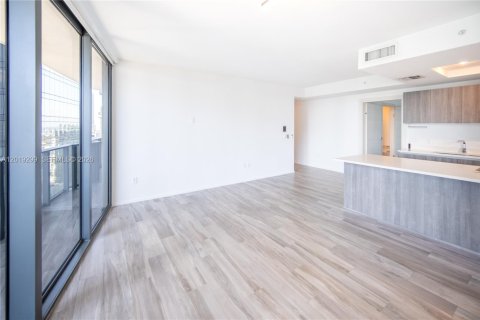 Condo in Miami, Florida, 2 bedrooms № 2186293 - photo 7