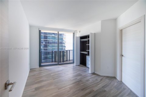 Condo in Miami, Florida, 2 bedrooms № 2186293 - photo 19