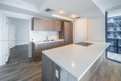 Condo in Miami, Florida, 2 bedrooms № 2186293 - photo 8