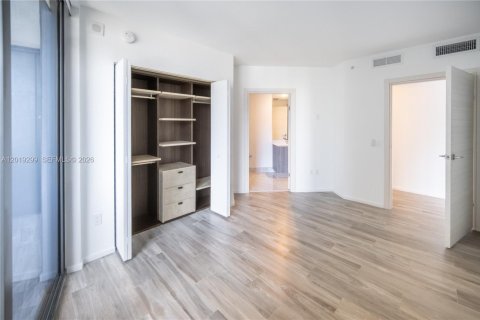 Condo in Miami, Florida, 2 bedrooms № 2186293 - photo 15