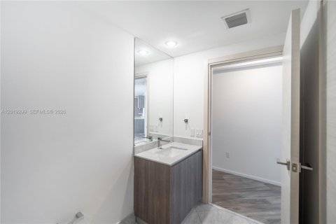 Condo in Miami, Florida, 2 bedrooms № 2186293 - photo 21