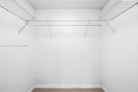 Copropriété à louer à North Miami Beach, Floride: 1 chambre, 72.46 m2 № 2024220 - photo 17
