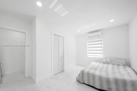 Villa ou maison à vendre à Miami Gardens, Floride: 4 chambres, 111.48 m2 № 1954420 - photo 20
