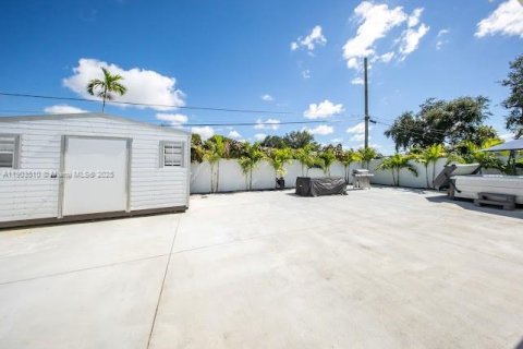 Villa ou maison à vendre à Miami Gardens, Floride: 4 chambres, 111.48 m2 № 1954420 - photo 24