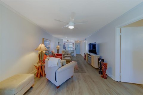Condominio en alquiler en Seminole, Florida, 2 dormitorios, 80.36 m2 № 2106310 - foto 11