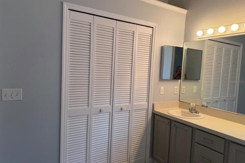 Villa ou maison à louer à Orlando, Floride: 3 chambres, 126.25 m2 № 2112385 - photo 9