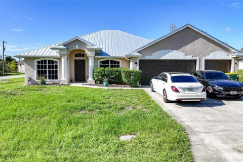 Villa ou maison à vendre à Port Charlotte, Floride: 4 chambres, 197.51 m2 № 1789704 - photo 22