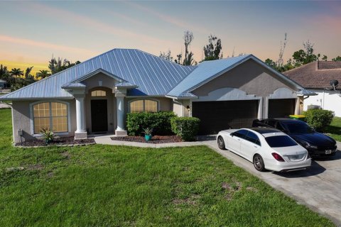 Villa ou maison à vendre à Port Charlotte, Floride: 4 chambres, 197.51 m2 № 1789704 - photo 23