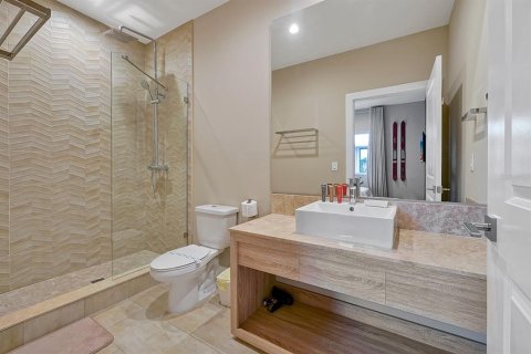 Townhouse in Kissimmee, Florida 4 bedrooms, 218.88 sq.m. № 690565 - photo 24